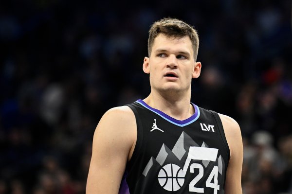 Lakers có cơ hội? Kỷ lục của J